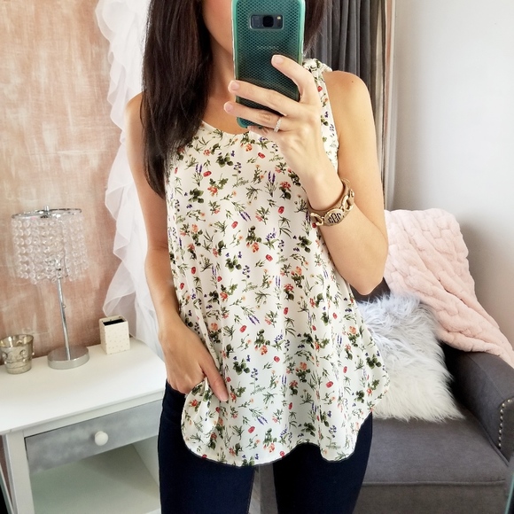Tops - Last1️⃣Floral Sleeveless Top Gray Tank Blouse